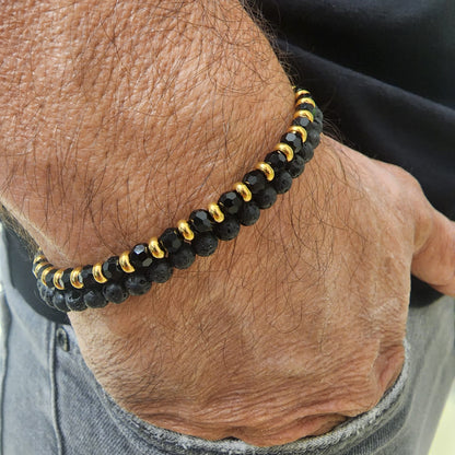 צמיד אבני לבה שחורות לגבר