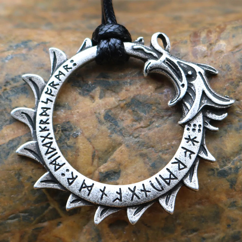 Viking Iceland Vegvisir Helmet Rune Circle Necklace Magic Men'S Amulet Pendant Nordic Viking Rune Valknut Wicca Jewelry Wholesal