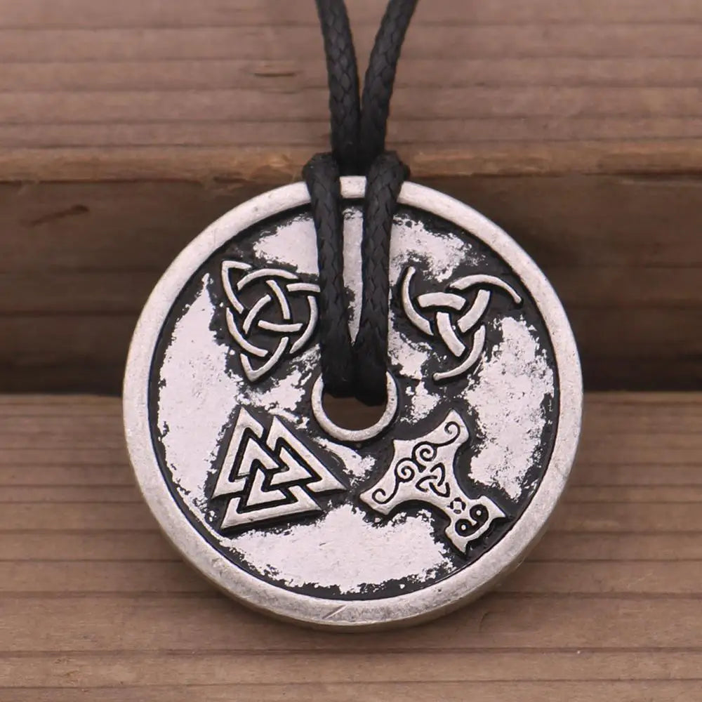 Viking Iceland Vegvisir Helmet Rune Circle Necklace Magic Men'S Amulet Pendant Nordic Viking Rune Valknut Wicca Jewelry Wholesal
