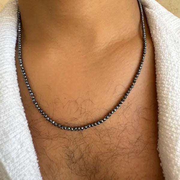 שרשרת חרוזים המטייט - אפור