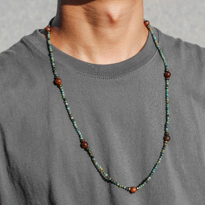 שרשרת אבני בוהו לגבר – שילוב אתני עם חרוזי עץ ואבנים טבעיות