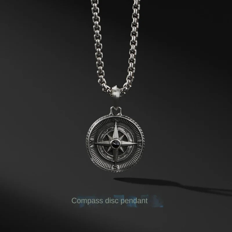 Fashion Simple Compass Necklaces for Men Holiday Gift Retro Hip Hop Copper Disc Pendant Sweater Chain Punk Jewelry Accessories