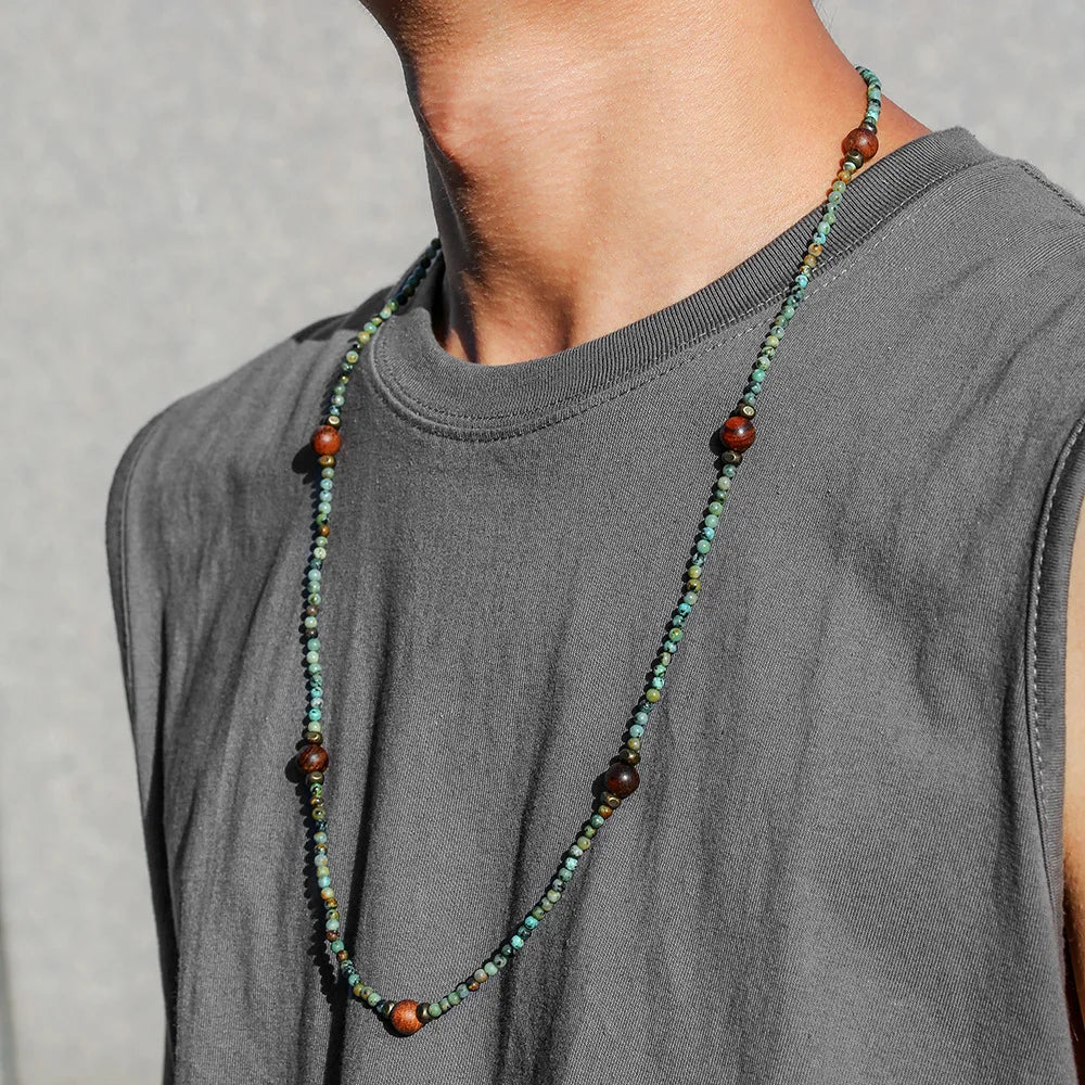 שרשרת אבני בוהו לגבר – שילוב אתני עם חרוזי עץ ואבנים טבעיות