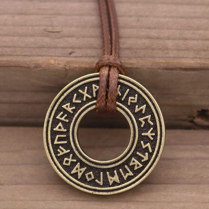 Viking Iceland Vegvisir Helmet Rune Circle Necklace Magic Men'S Amulet Pendant Nordic Viking Rune Valknut Wicca Jewelry Wholesal